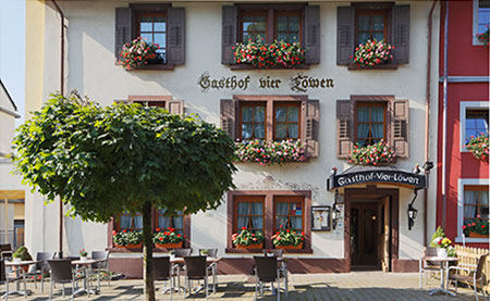 vier Löwen Schönau
